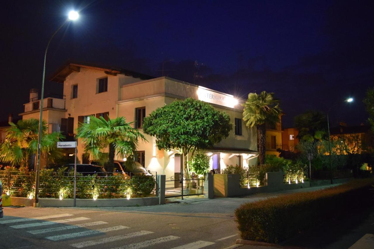 International Rooms & Apartments Sirmione Luaran gambar