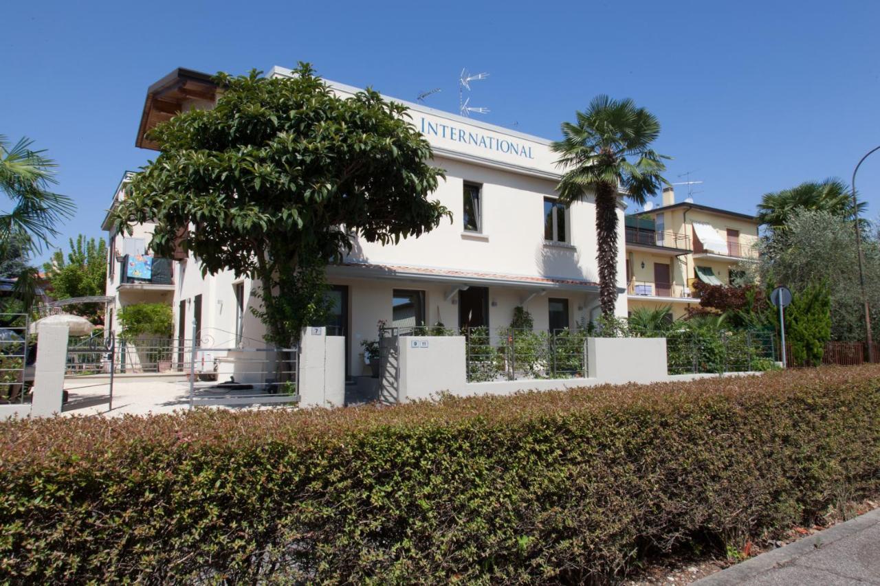 International Rooms & Apartments Sirmione Luaran gambar