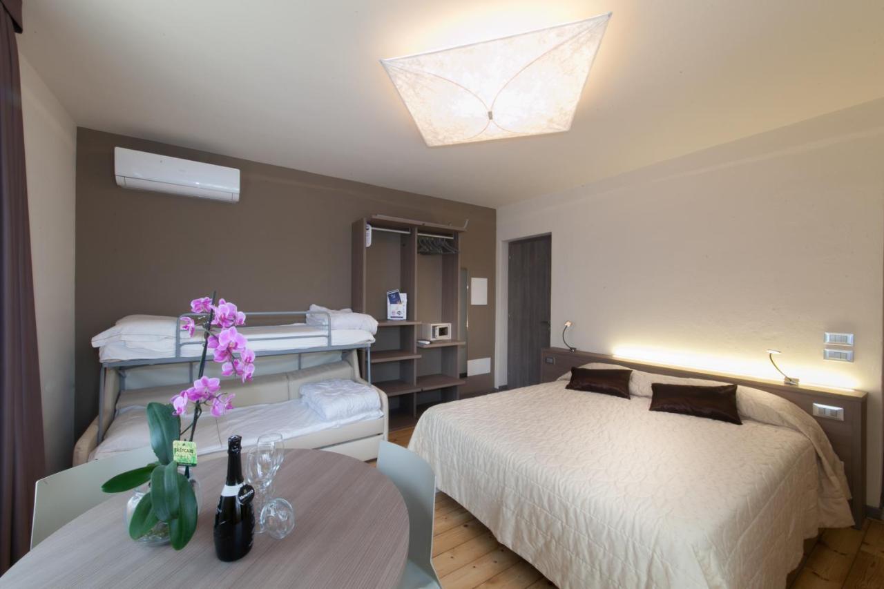 International Rooms & Apartments Sirmione Luaran gambar