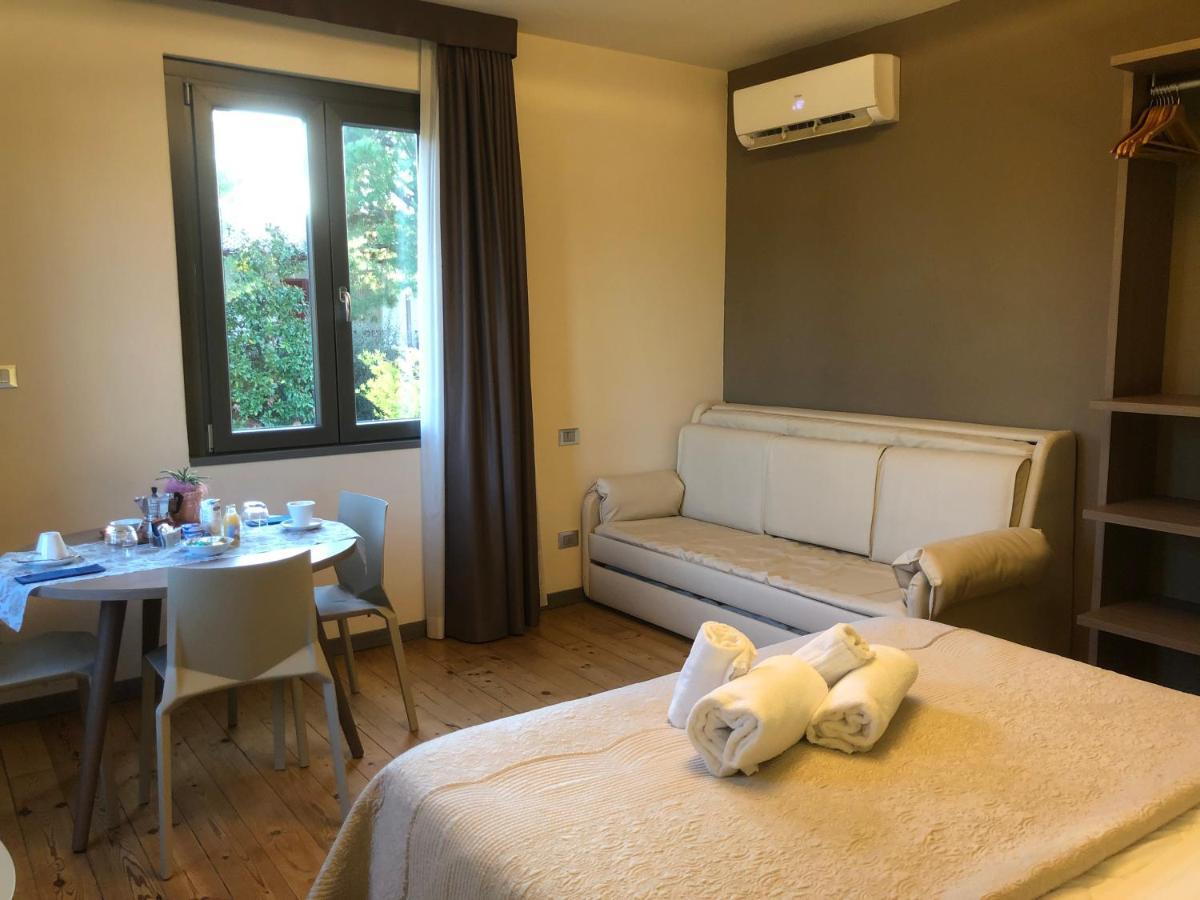 International Rooms & Apartments Sirmione Luaran gambar
