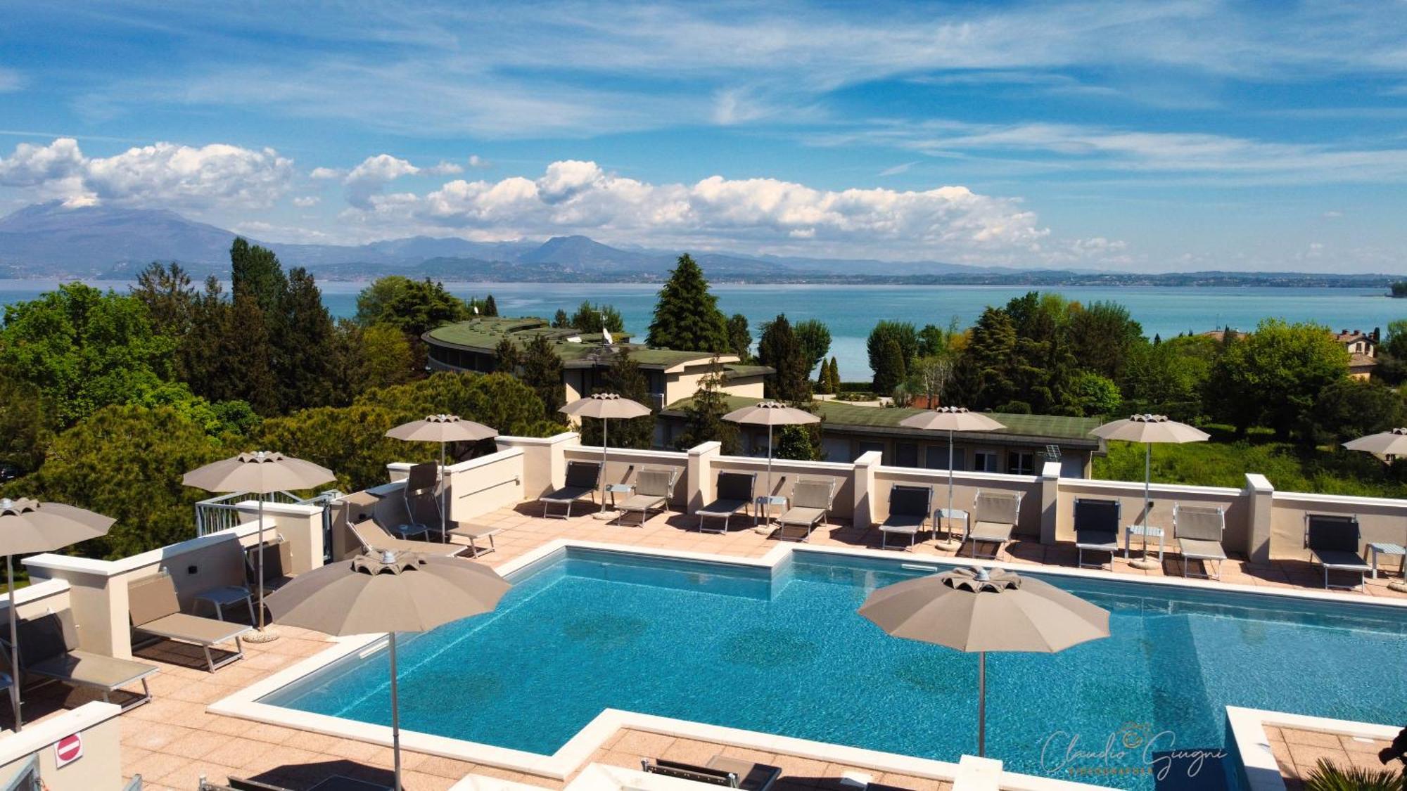 International Rooms & Apartments Sirmione Luaran gambar